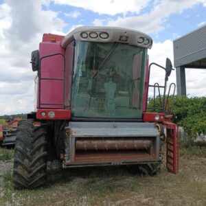 УПОТРЕБЯВАН КОМБАЙН MASSEY FERGUSON MF7270